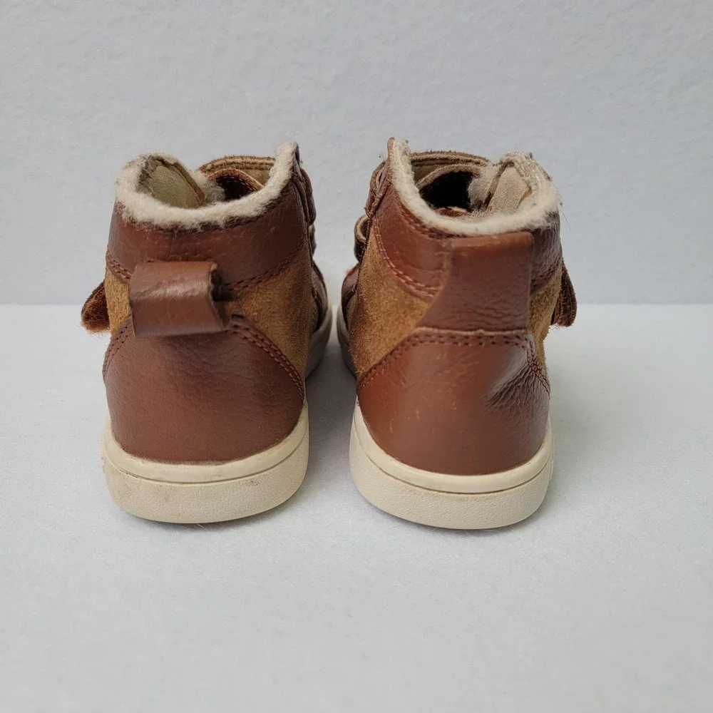 UGG Toddler Rennon II Chestnut Leather Sneakers - Size 6T